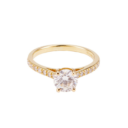 Round Brilliant Diamond Ring Shoulders