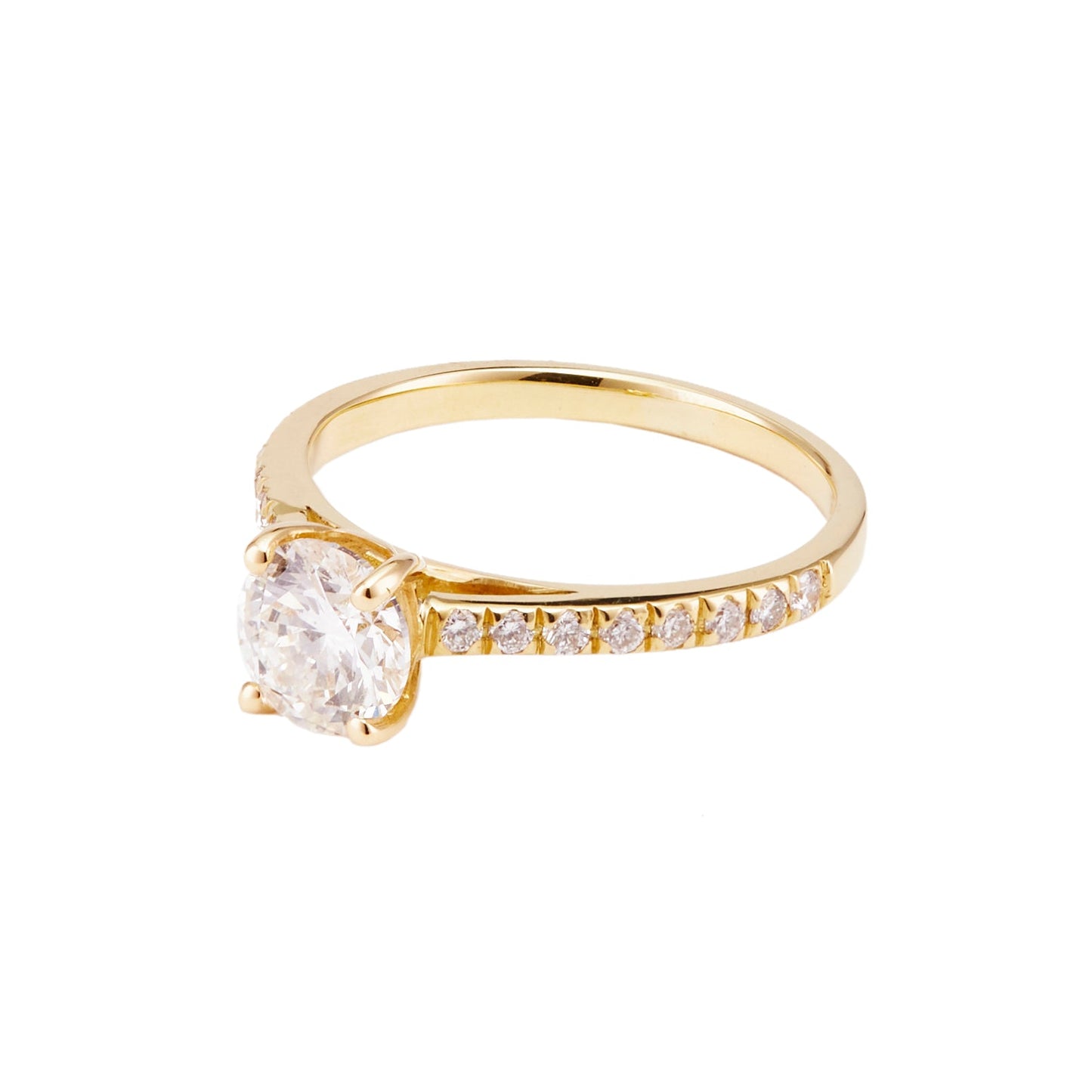 Round Brilliant Diamond Ring Shoulders