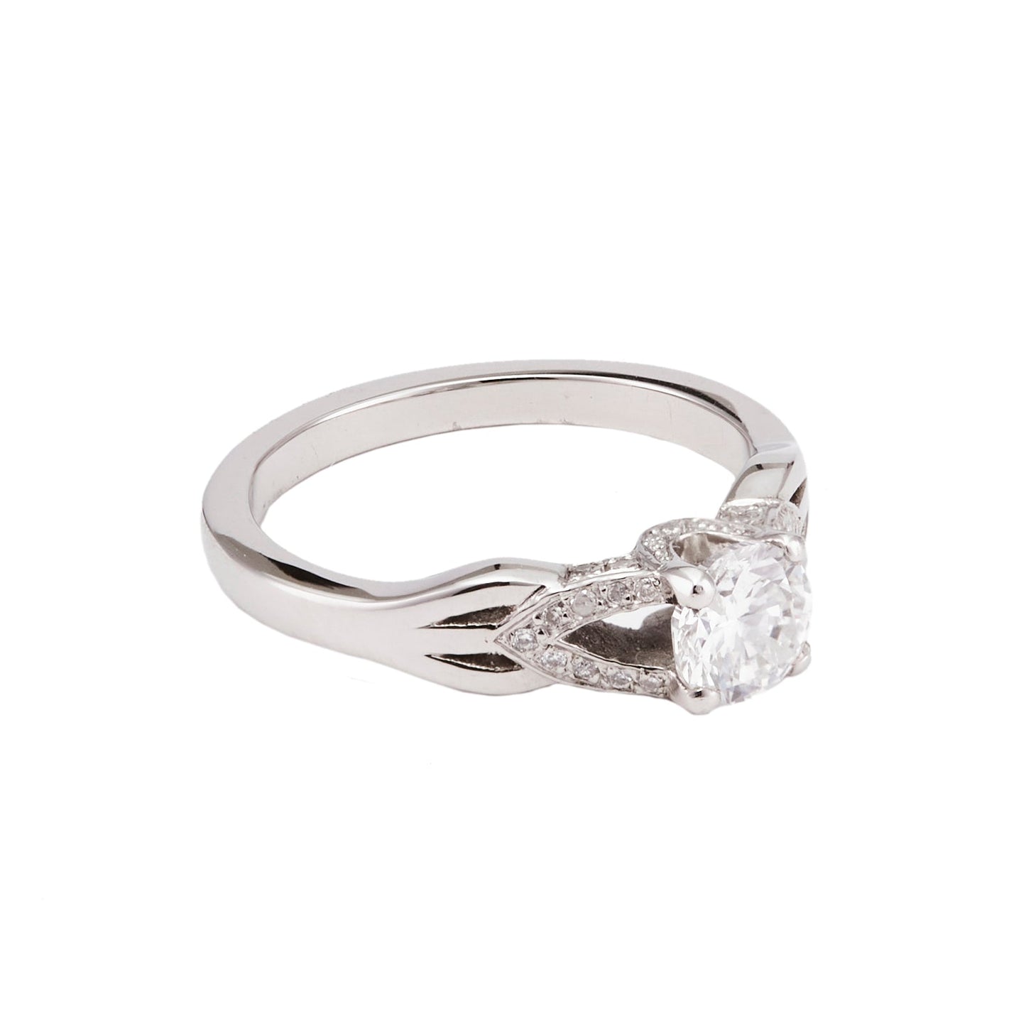 Brilliant Round Diamond Ring With Split Shank